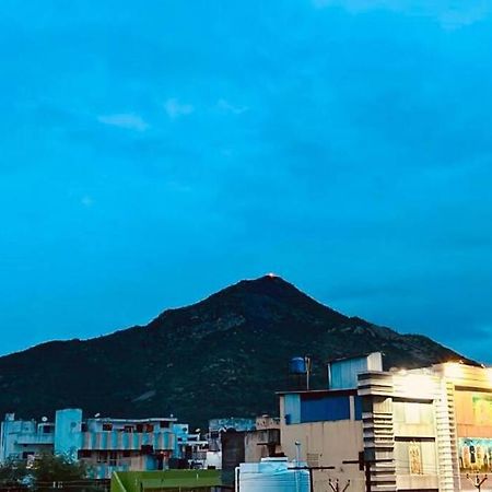 Tiruvannāmalai Kr Homestay מראה חיצוני תמונה