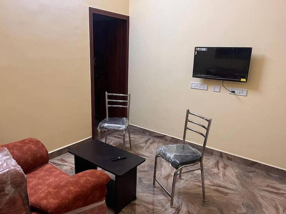Tiruvannāmalai Kr Homestay מראה חיצוני תמונה